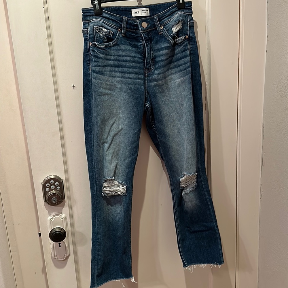 BKE mom jean. High rise size 27